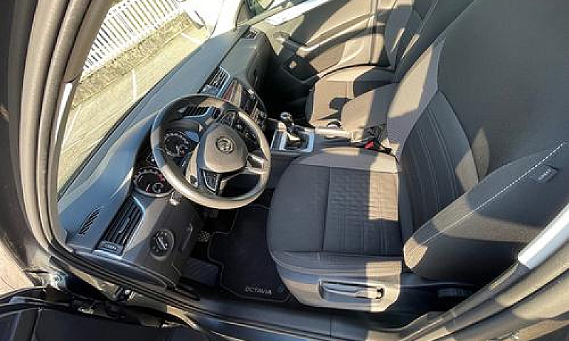 Skoda Octavia 1.6 Td...