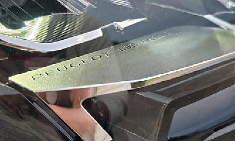 Peugeot 5008 Bluehdi...