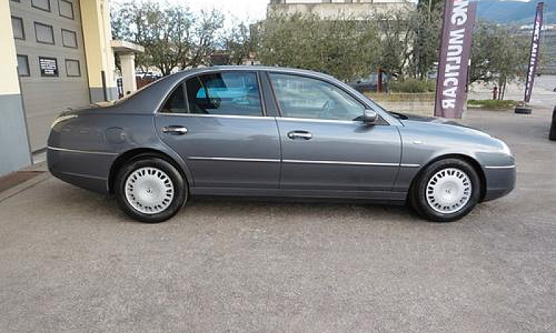 Lancia Thesis 3.0 V6...