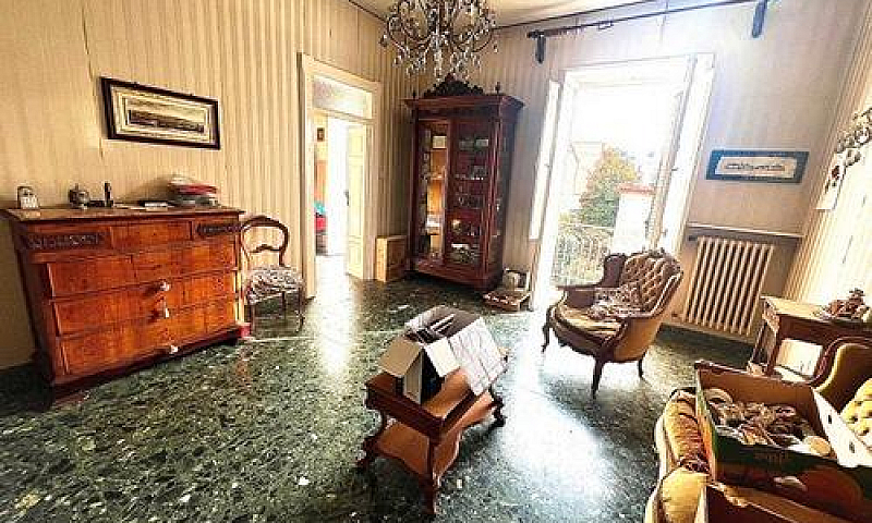Villa Singola In Via...