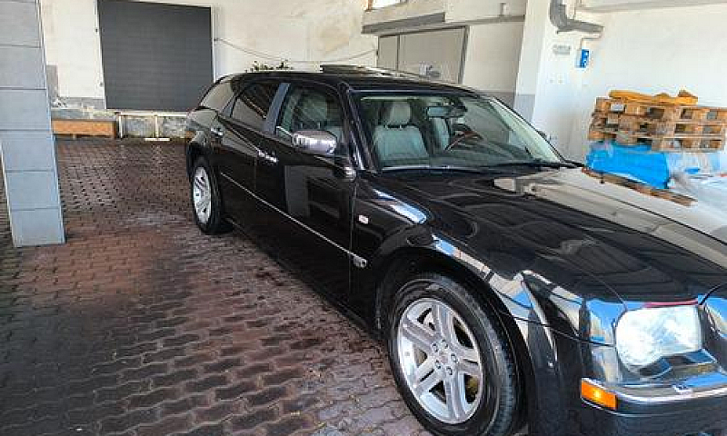 Chrysler 300C...