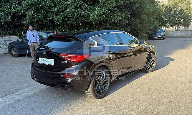 Infiniti Q30 1.5 Die...