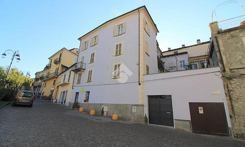 3 Locali A Acqui Ter...