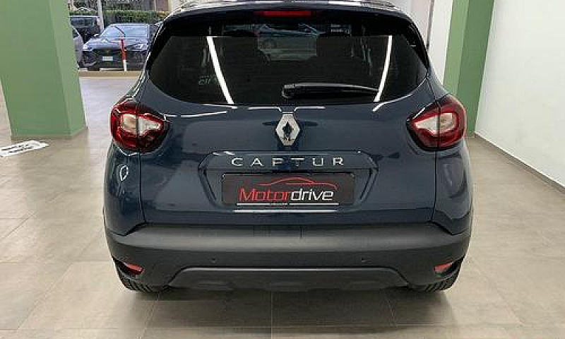 Renault - Captur - T...