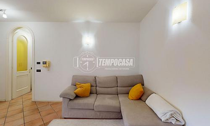 Rif: A022 Maisonette...