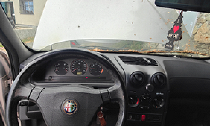 Alfa Romeo 146...