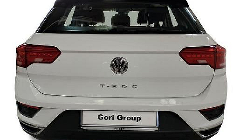 Volkswagen T-Roc Bus...