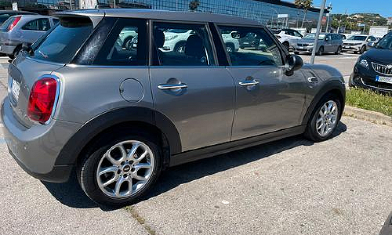 Mini 5 Porte...