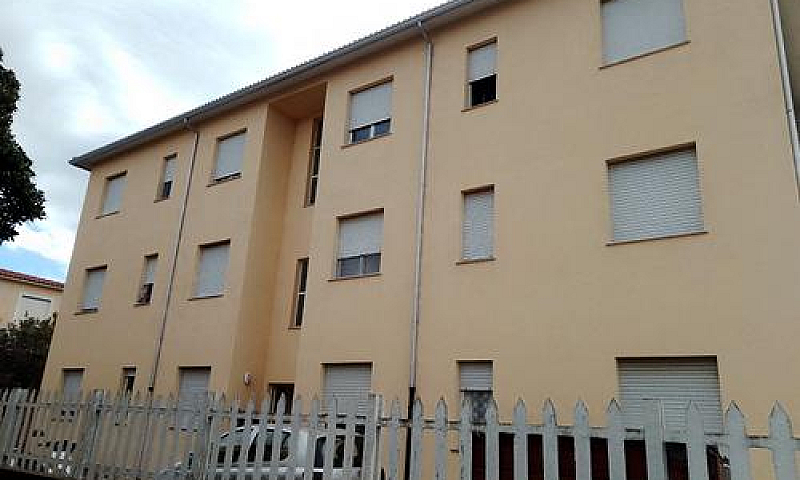 Intero Condominio Co...
