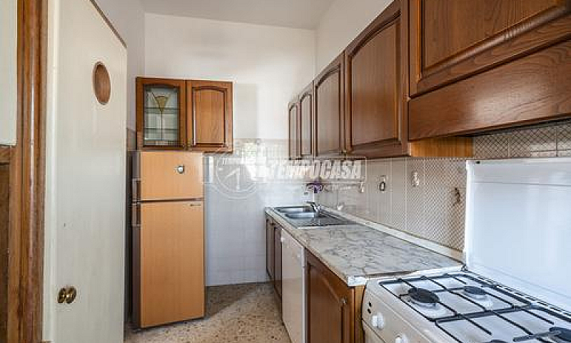 Ampio Quadrilocale C...
