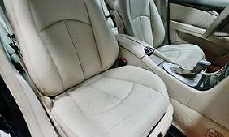 Mercedes-Benz E 270 ...