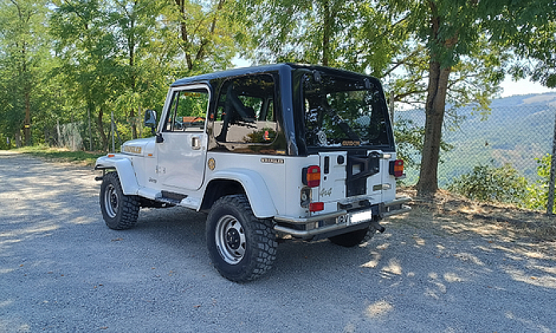 Jeep Wrangler Yj 2.5...