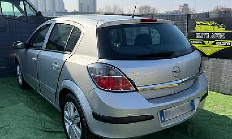 Opel Astra 1.6 Benzi...