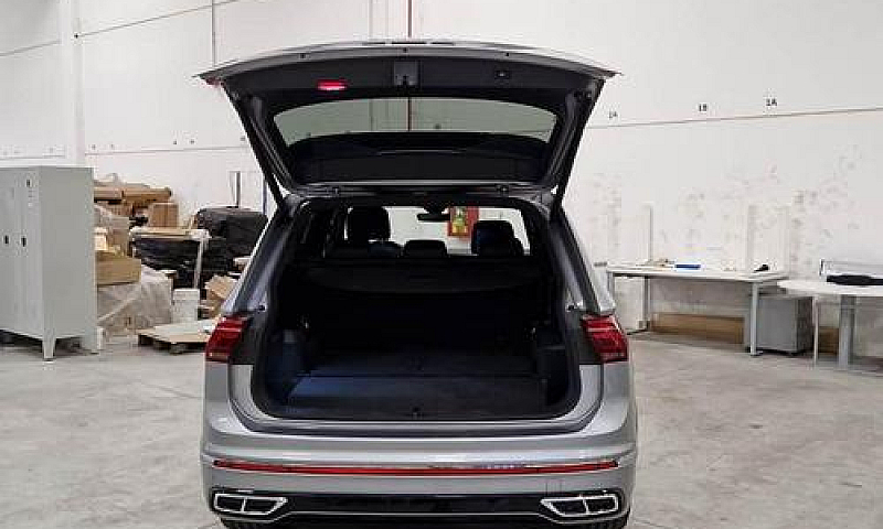 Volkswagen Tiguan Al...