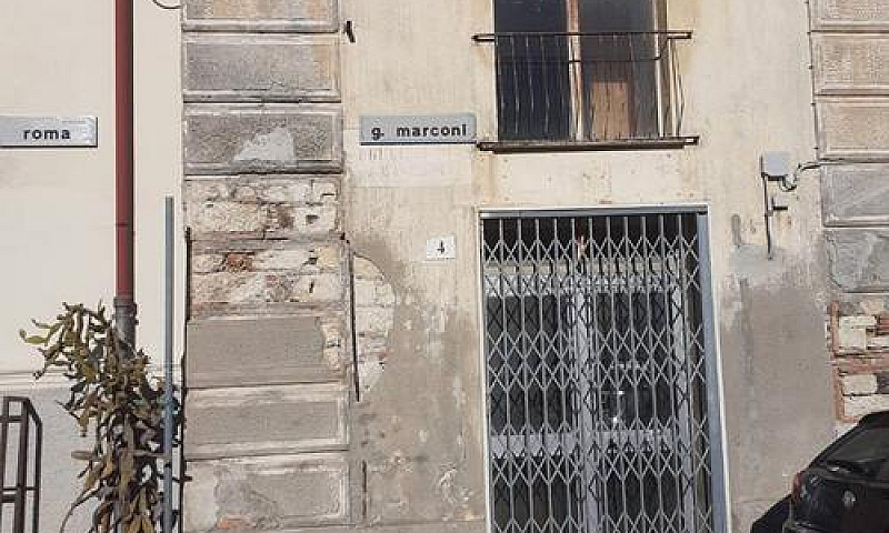 P.zza Roma - Locale ...