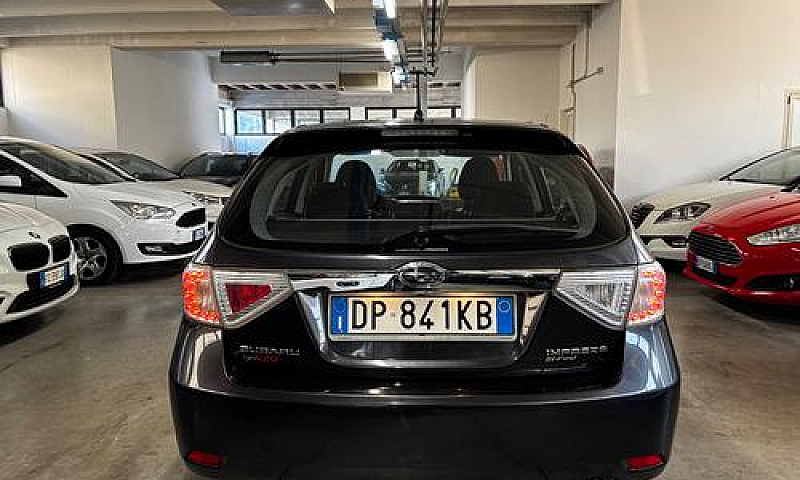 Subaru Impreza 2.0R ...