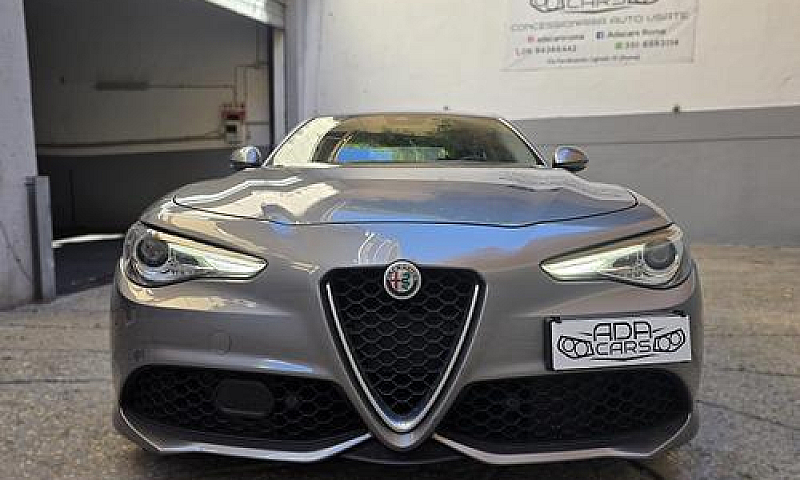 Alfaromeo Giulia Vel...