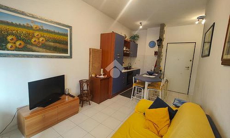 2 Locali A Albissola...
