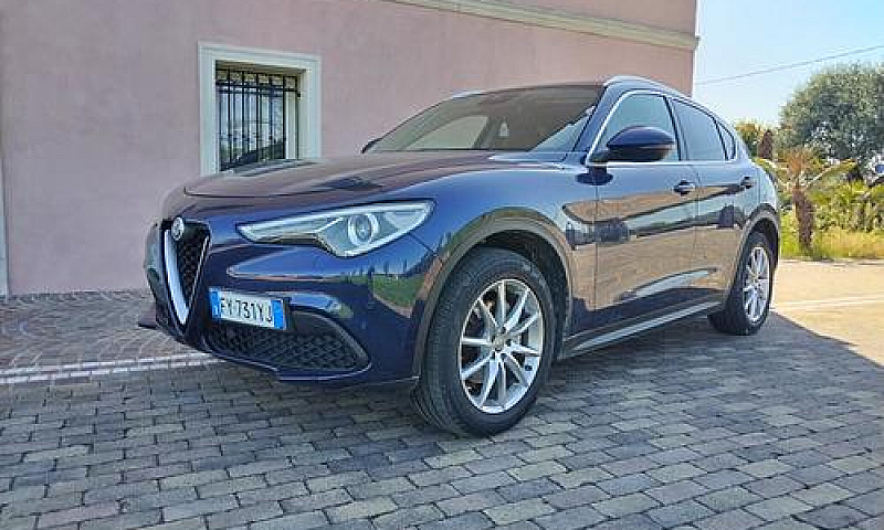 Alfa Romeo Stelvio 2...