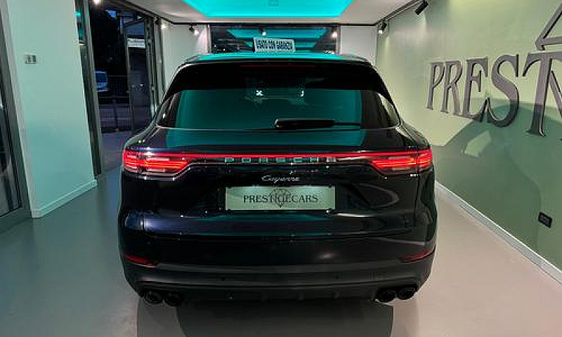 Porsche Cayenne Coup...