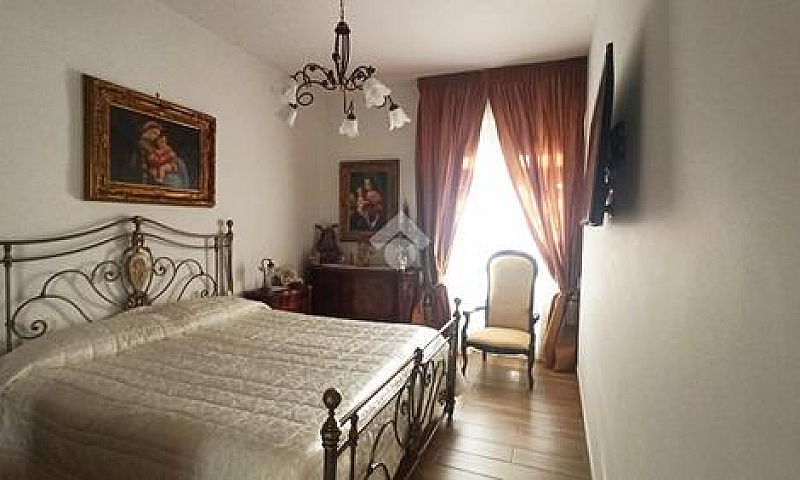 4 Locali A Rutiglian...