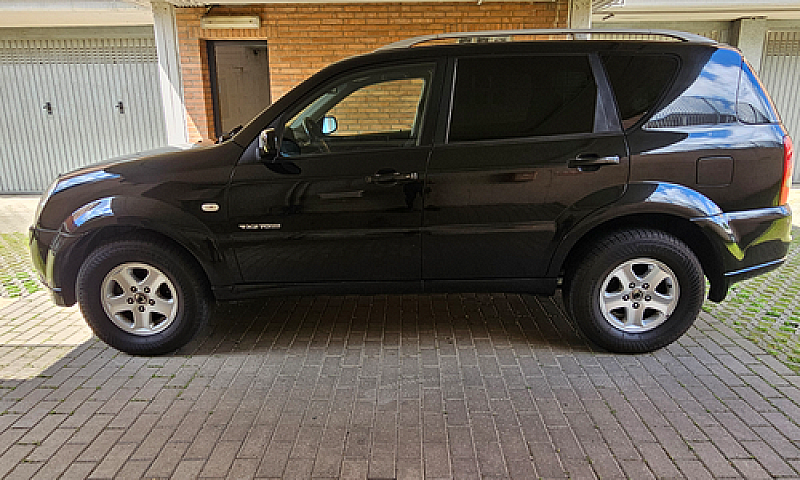 Ssangyong Rexton...