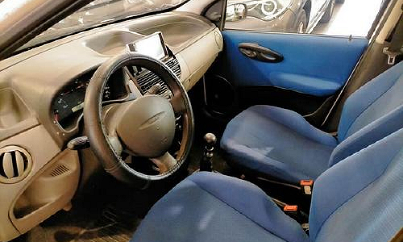 Fiat Punto 1.2 5 Por...