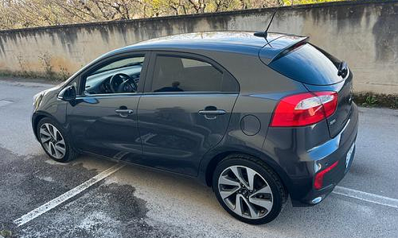 Kia Rio 1.4 Crdi 5P....