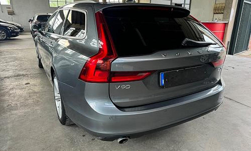 Volvo V90 D4 Awd Gea...