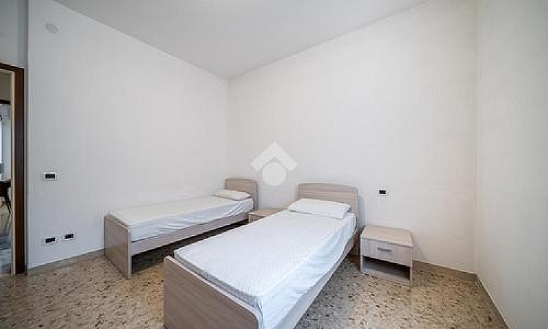 4 Locali A Verona...