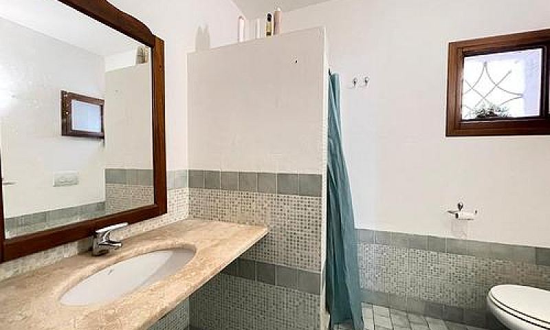 Casa Con Ingresso In...