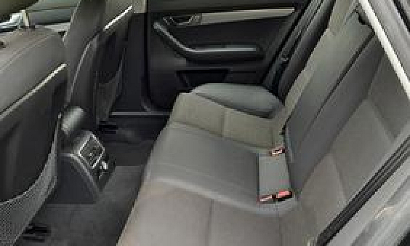 Audi A6 Avant 3.0 V6...