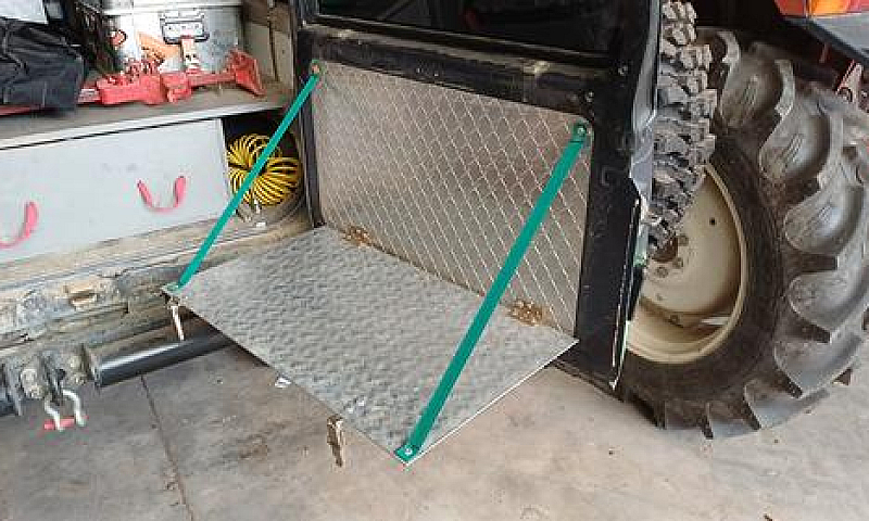 Toyota Landcruiser L...