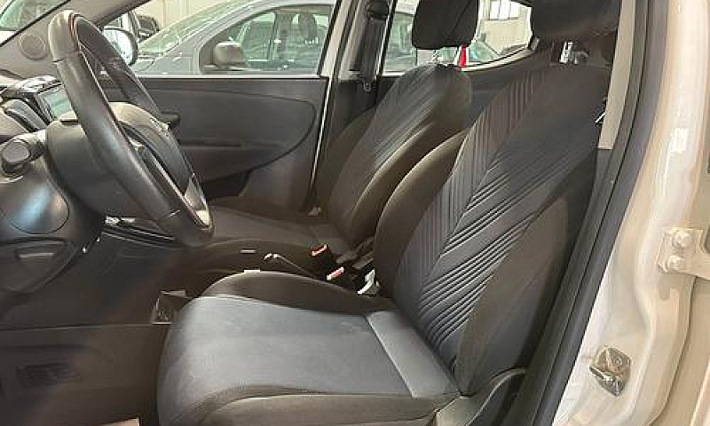 Lancia Ypsilon 1.0 F...