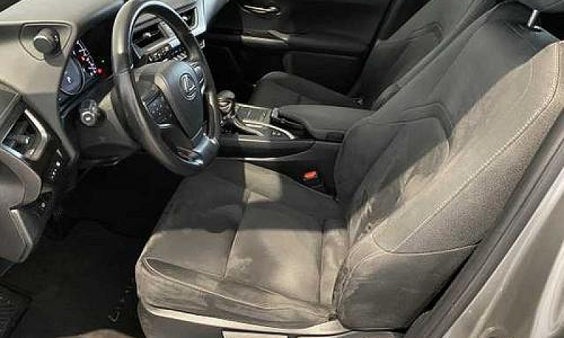 Lexus Ux 250H Hybrid...