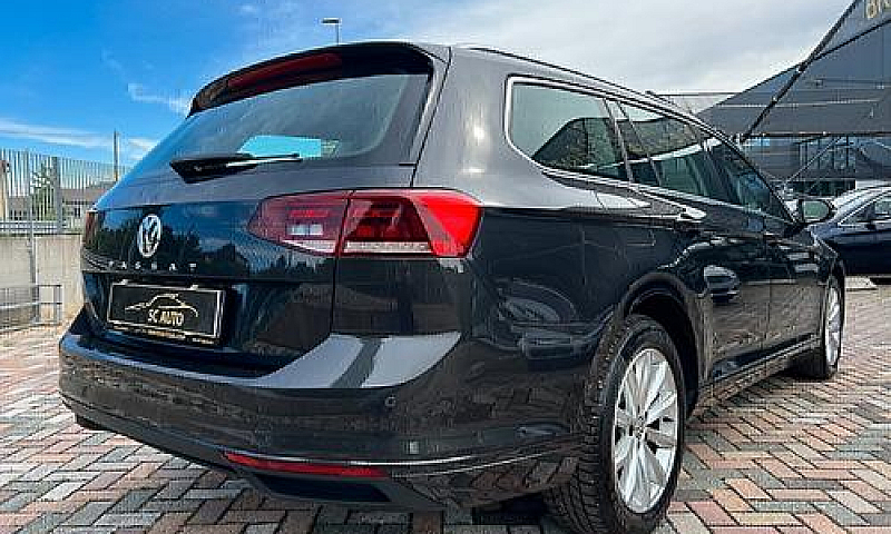 Volkswagen Passat Va...