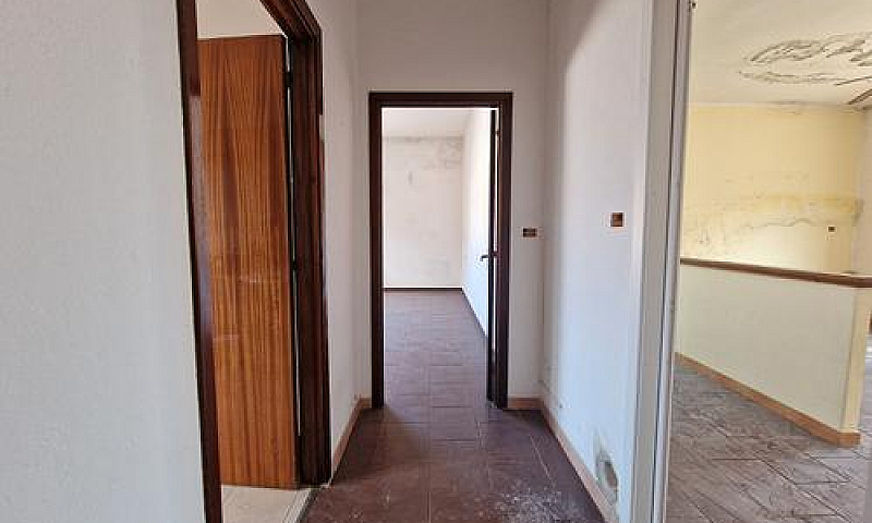 Ampio Trilocale Semi...