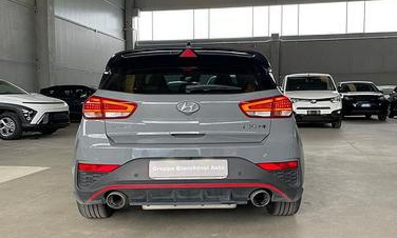Hyundai I30 2.0 T-Gd...