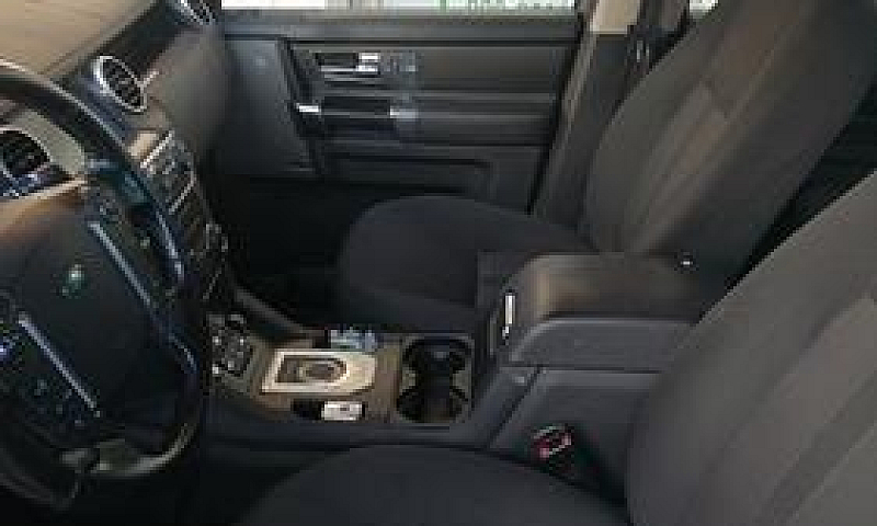 Land Rover Discovery...