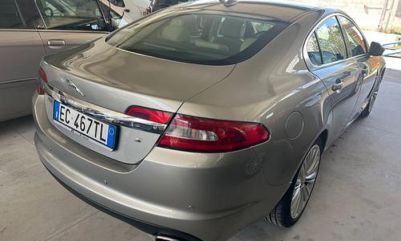 Jaguar Xf 3.0 D V6 P...