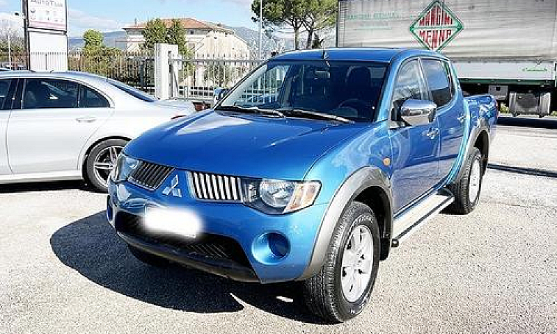 Mitsubishi L200 136 ...