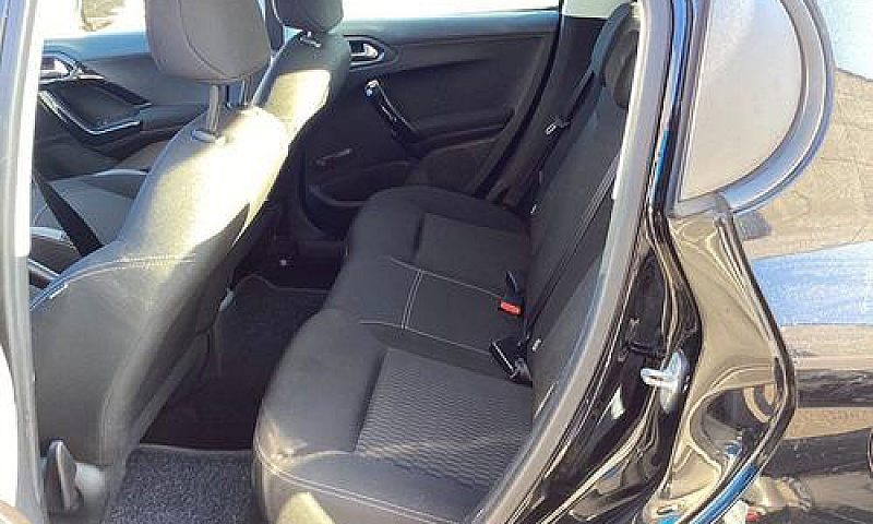 Peugeot 208 1.6 Hdi ...