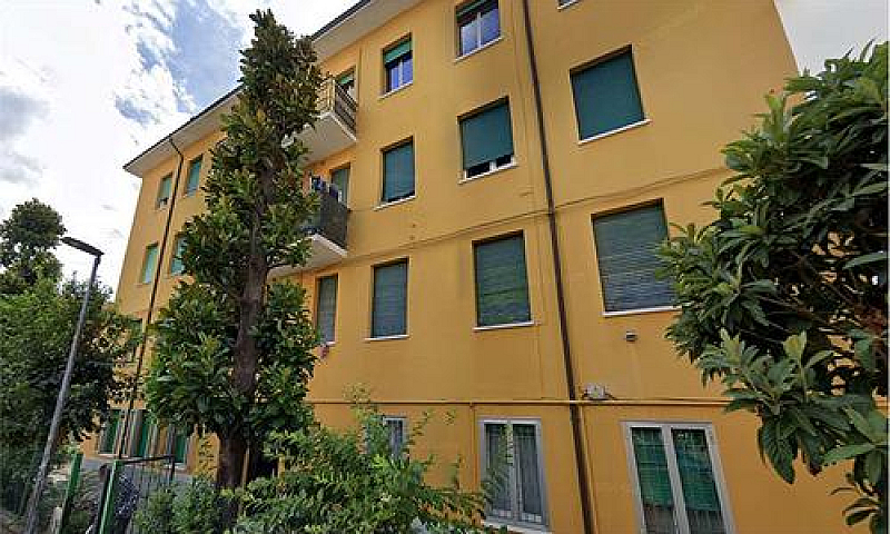Appartamento A Moden...