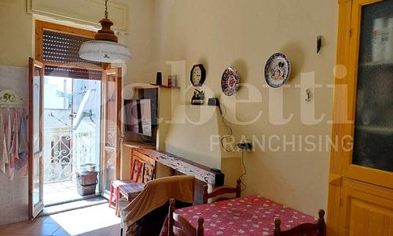 Quadrilocale - Via L...