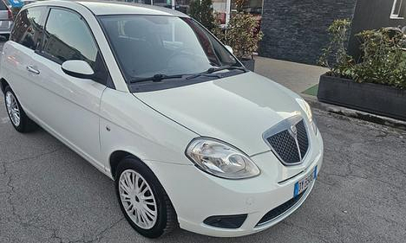 Lancia Ypsilon 1.2 A...