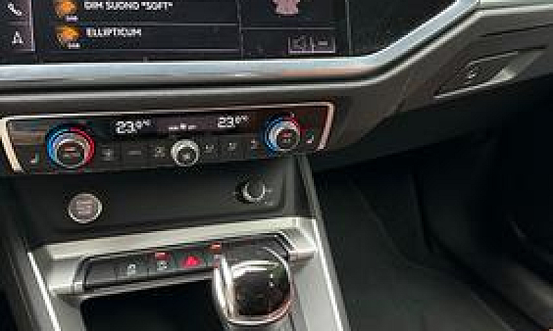 Audi Q3 - 2020...