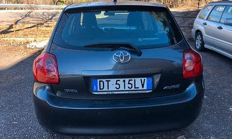 Toyota Auris 1.4 D-4...