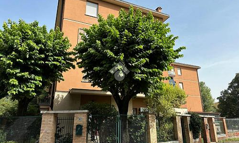 Monolocale A Bologna...