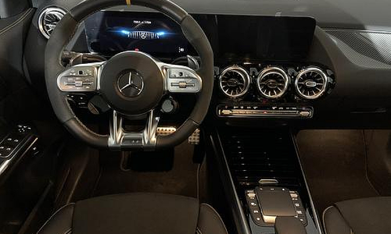 Mercedes-Benz Gla Am...