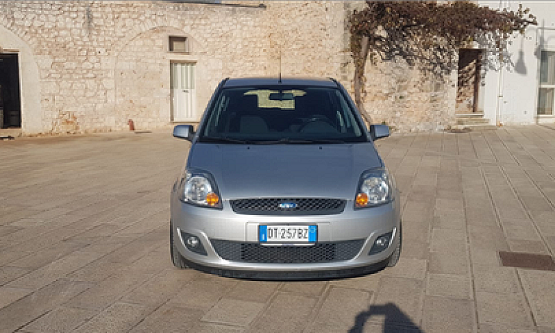 Ford Fiesta 1.4 Tdci...
